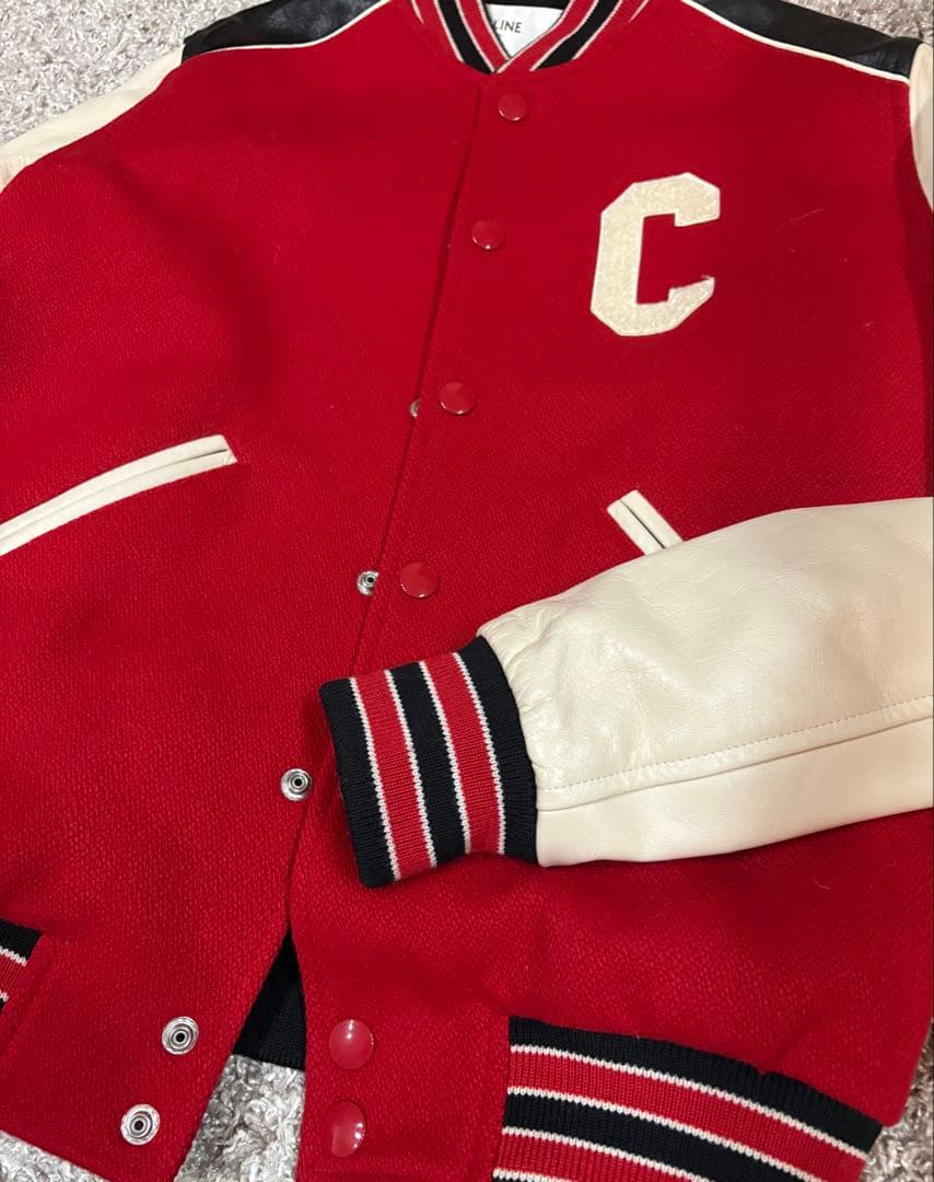 美品ＣＥＬＩＮＥセリーヌスタジャン白赤黒2V56D896C　44ＭＬ