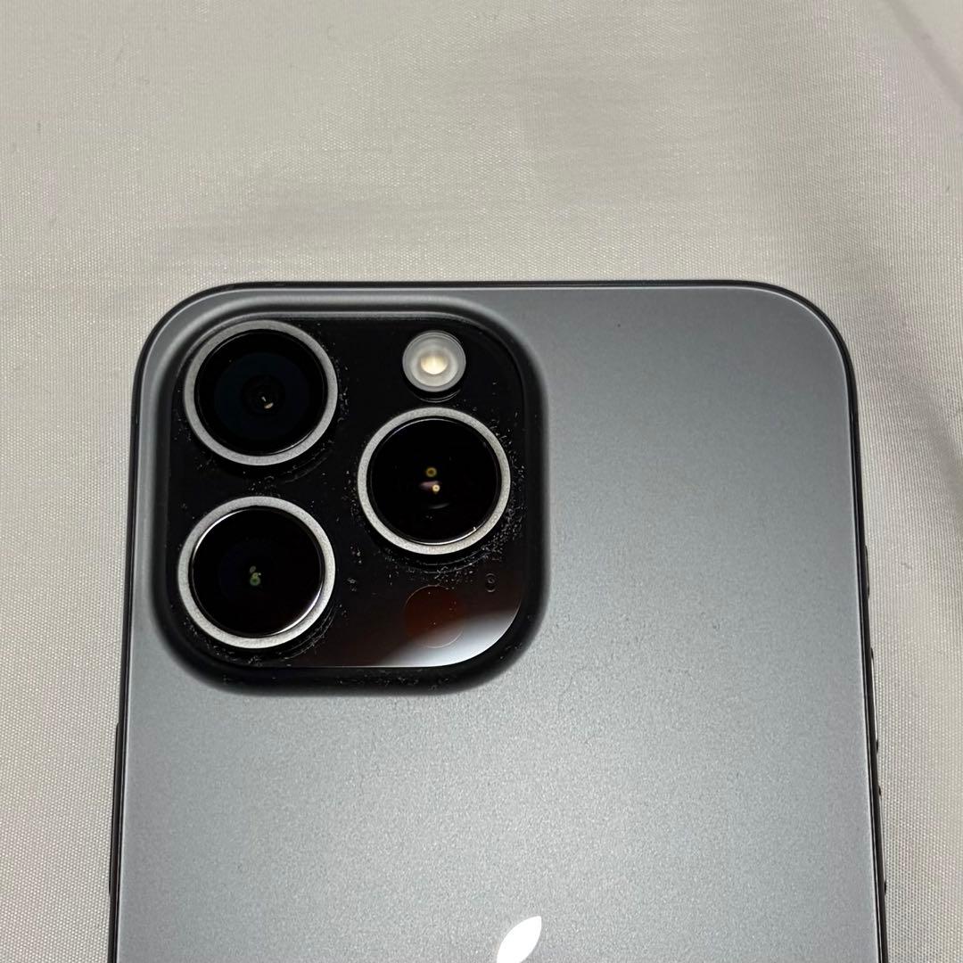 iPhone 15 Pro max 512gb ブラック 本体　simフリー