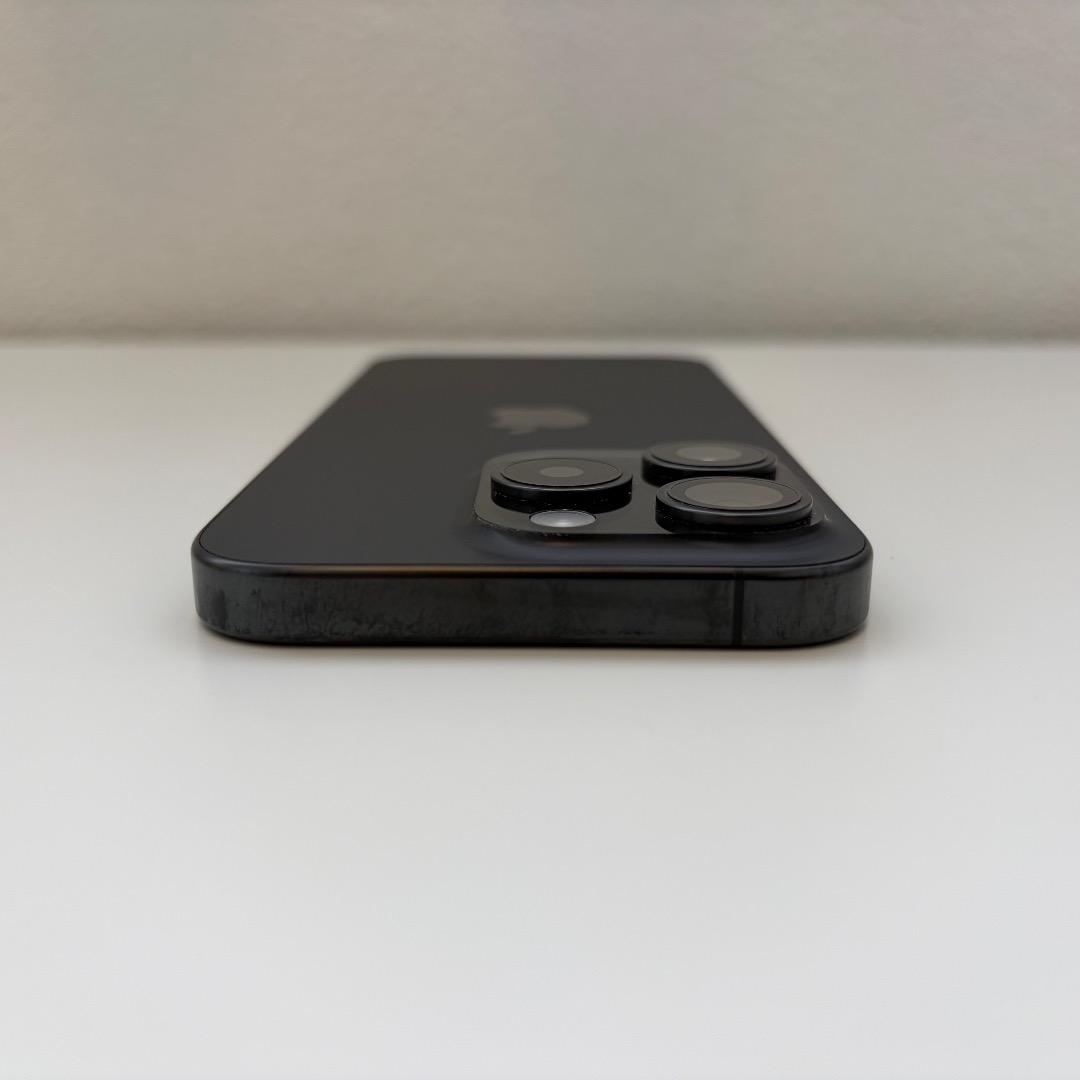 iPhone 15 Pro 256GB ブラックチタニウム SIMフリー