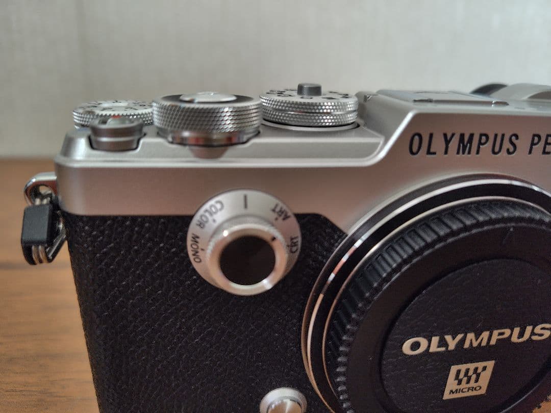 デジタルカメラ OLYMPUS PEN F