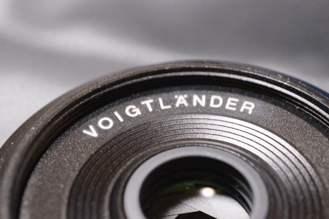 【ねこ】voigtlander ultron 27mm f2 xmount