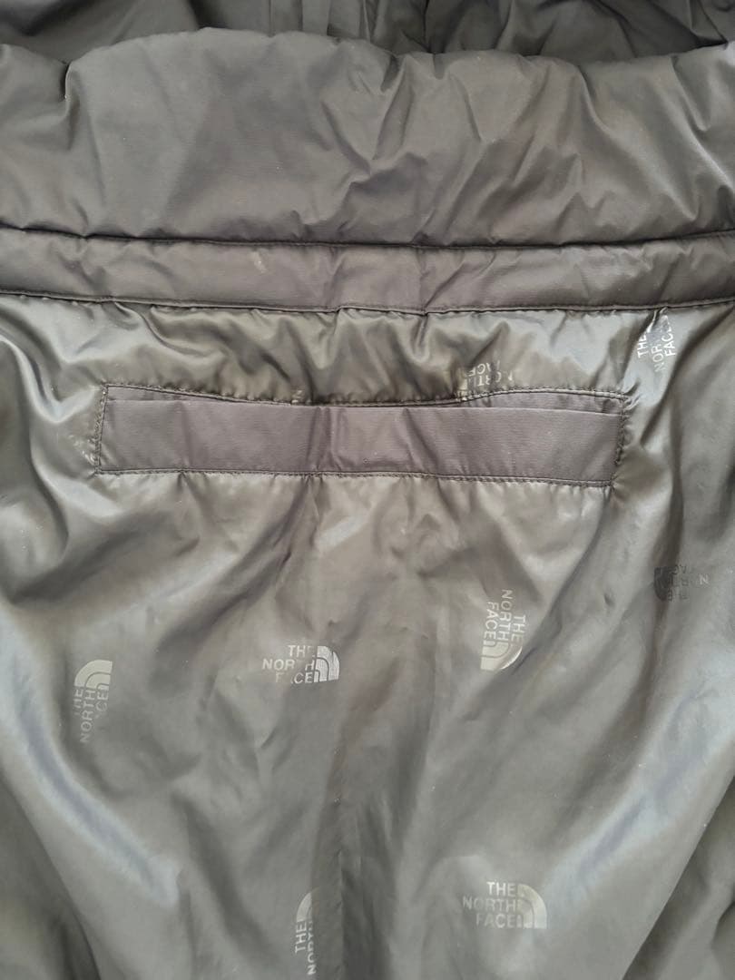 【美品】THE NORTH FACE ベビー ダウンケープブラック 抱っこ紐防寒