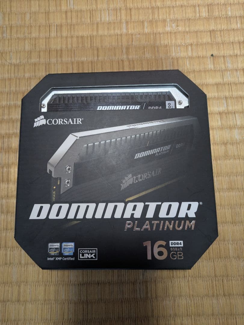 メモリー CORSAIR DDR4-3000 8Gx2 16GB