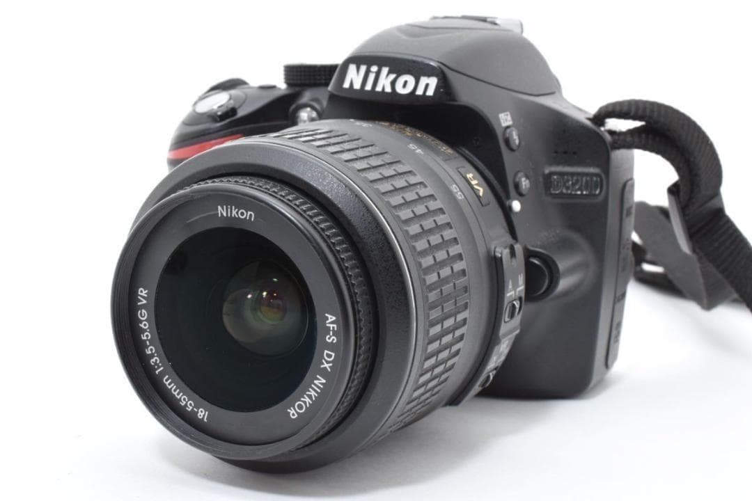 【箱付き】 Nikon ニコン D3200 レンズセット デジタル一眼カメラ