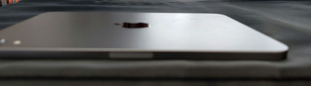 美品 iPad mini(A17 Pro) 128GB スペースグレイ