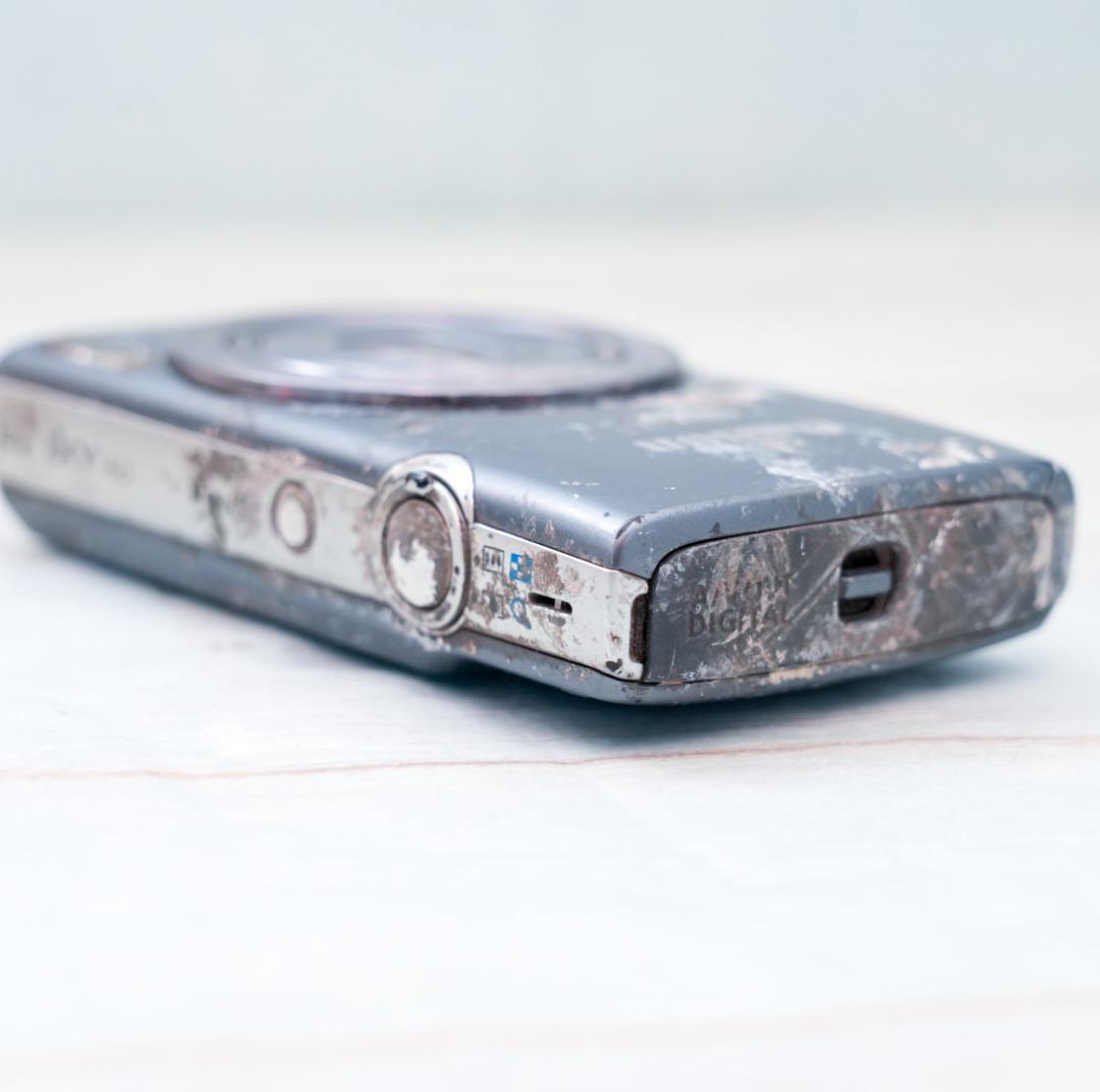 世界に一台だけ　Canon IXY 160 シルバー　動作OK