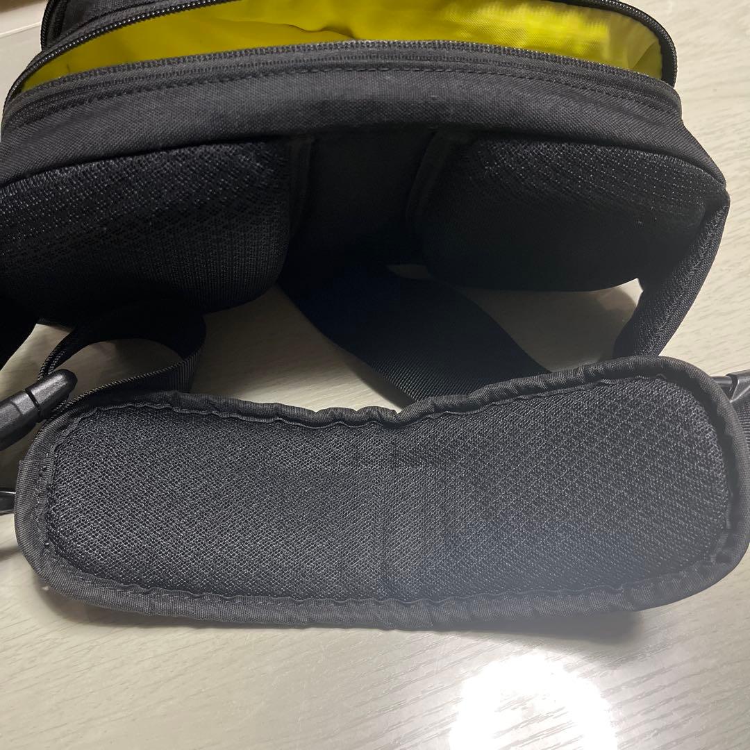 Hugoo ハグー ヒップシート ショルダーバッグ 抱っこ紐 ブラック