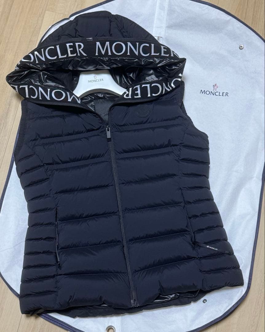 Y*6様 最安値！【新品未使用】MONCLER ◇ダウンベスト