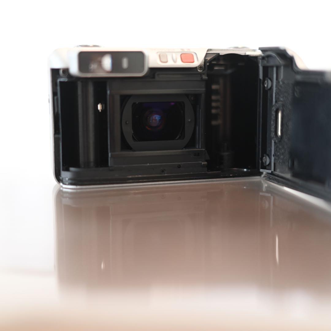 富士フイルム　Silvi F2.8 コンパクトフィルムカメラ