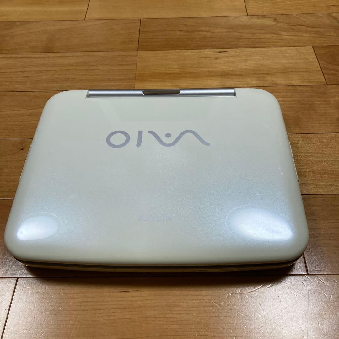 SONY VAIO ノートPC 白