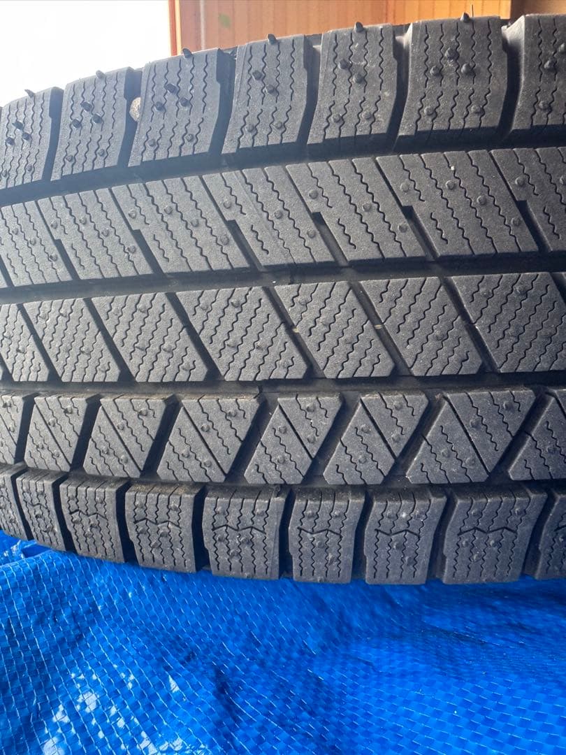 ブリヂストン185/70R14 88Q スタッドレス4本プレオ ホイール