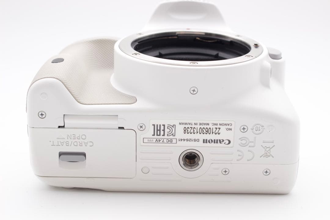 Canon EOS Kiss X7 ホワイト 純正レンズキット　スマホ転送　美品