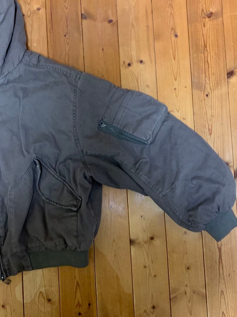 zaraフード付きミリタリースタイルジャケット