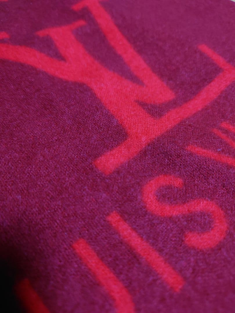 LOUIS VUITTONマフラー 本日限り　早期終了あり