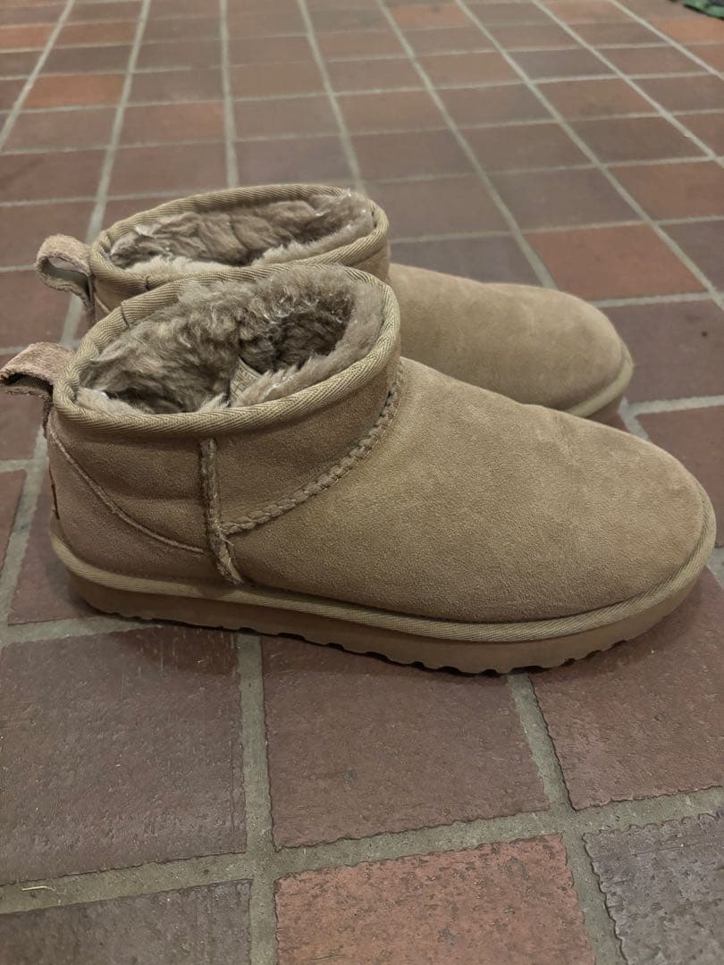 む*ん様 UGG classic ultra mini バーントオリーブ23cm