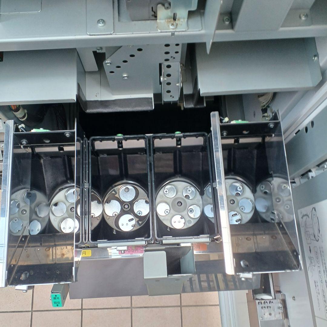 新500円・新紙幣対応済■グローリーVT-B10券売機　送料無料　1