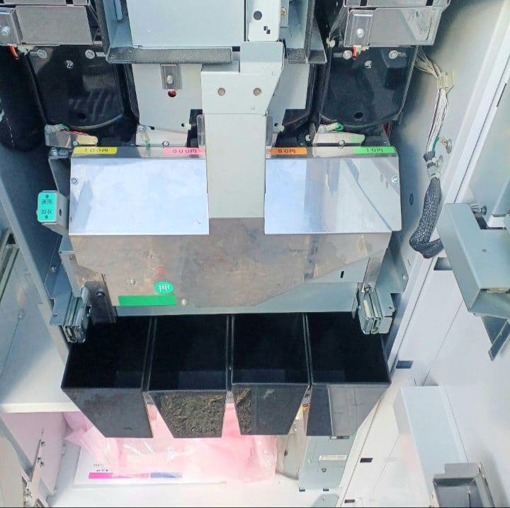 新500円・新紙幣対応済■グローリーVT-B10券売機　送料無料　1