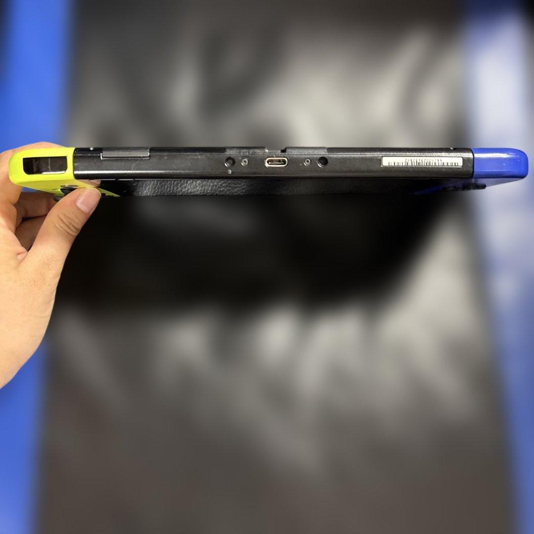 k*様 Nintendo Switch 本体+充電器(+人生ゲーム)