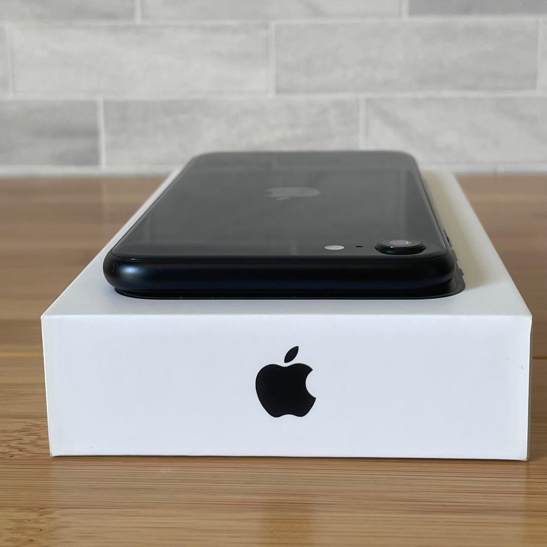 【美品・付属品未使用】Apple｜iPhone SE（第3世代）64GB