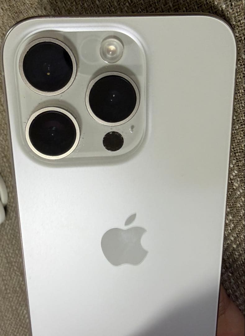 【美品】 iPhone15Pro 256GB ホワイト　SIMフリー