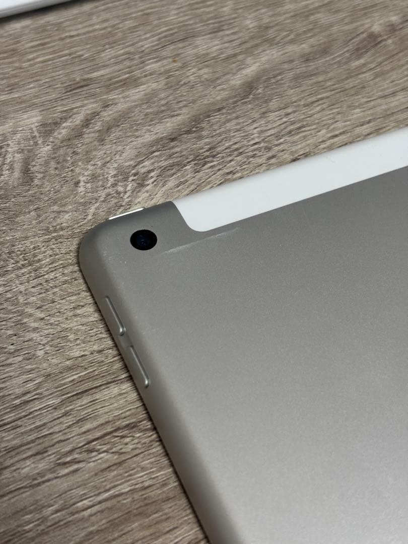 【セルラー】iPad 第9世代 64GB シルバー Cellularモデル