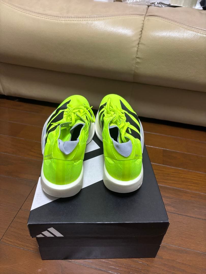 アディゼロタクミセン11