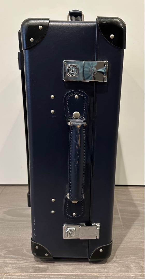 グローブトロッター ネイビーブルー ハードケース