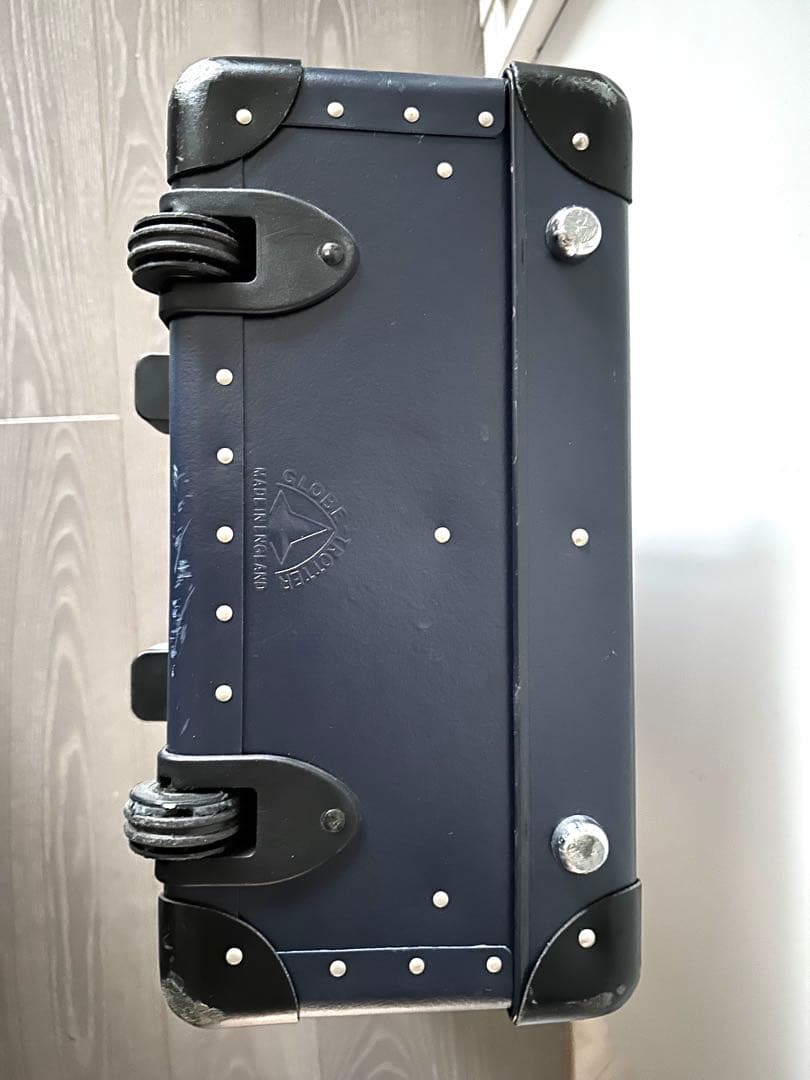 グローブトロッター ネイビーブルー ハードケース