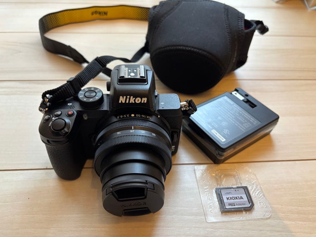 【美品】中古 Nikon Z50 ミラーレス一眼 ケース、ガイド本付き