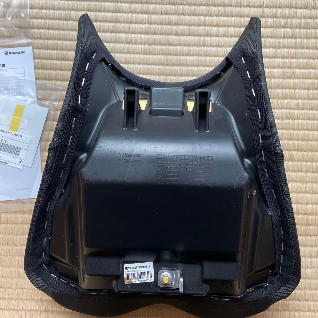Kawasaki シートパーツ 黒
