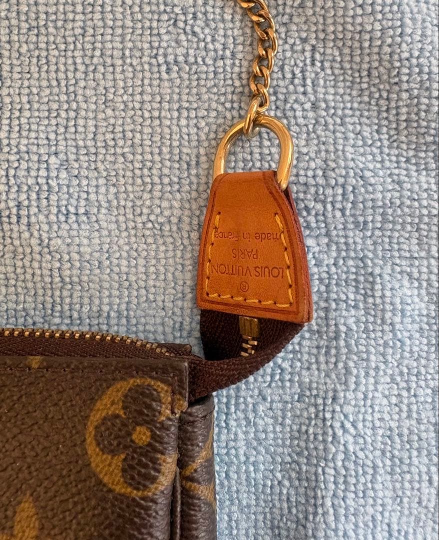 Louis Vuitton モノグラムミニポシェットアクセソワール