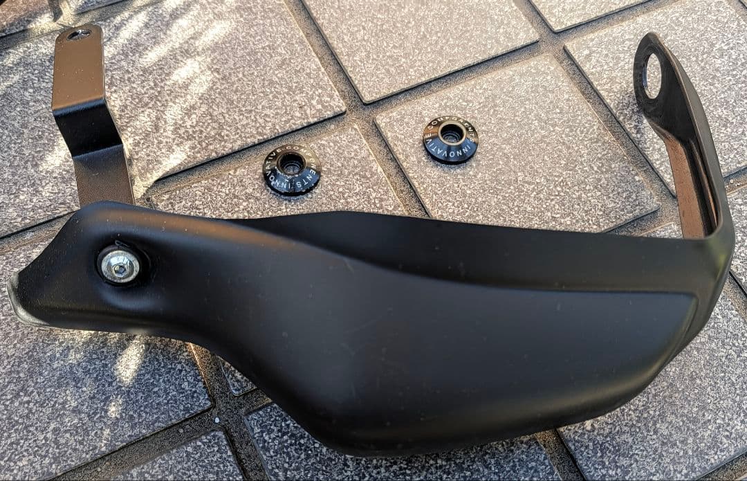 k*o様 トライアンフ 水冷 スクランブラー900 ハンドガード パワーブロンズ