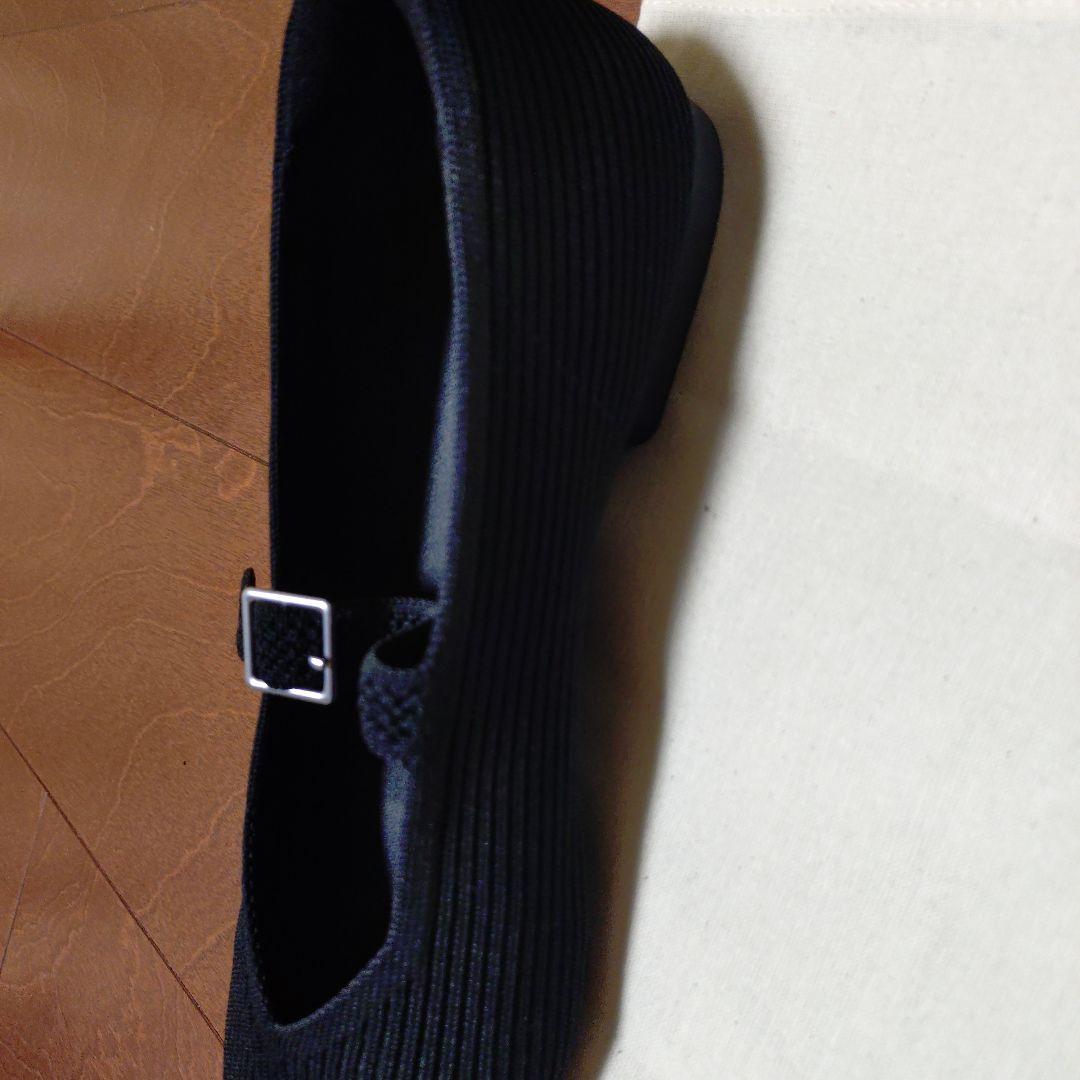 VIVAIA ブラックニットパンプス ストラップ付き