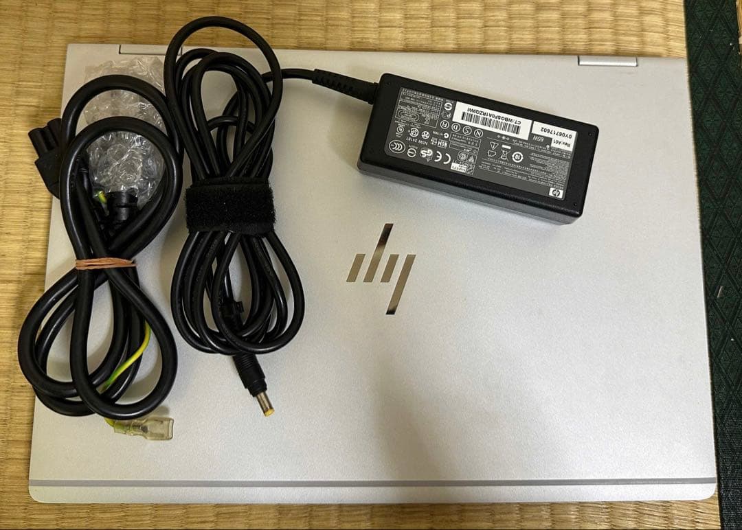 Hp Elitebook x360 1030G2. Core i5.メモリ8gb