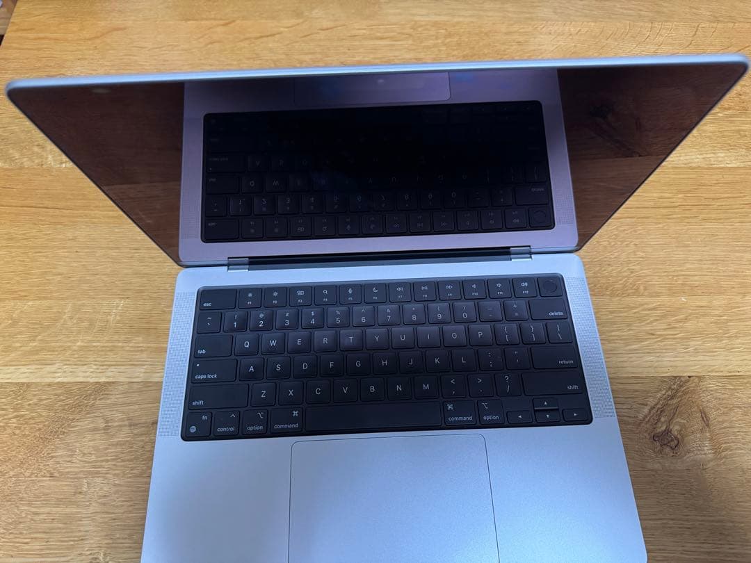 MacBook Pro 14インチ M3 / 512GB / USキーボード