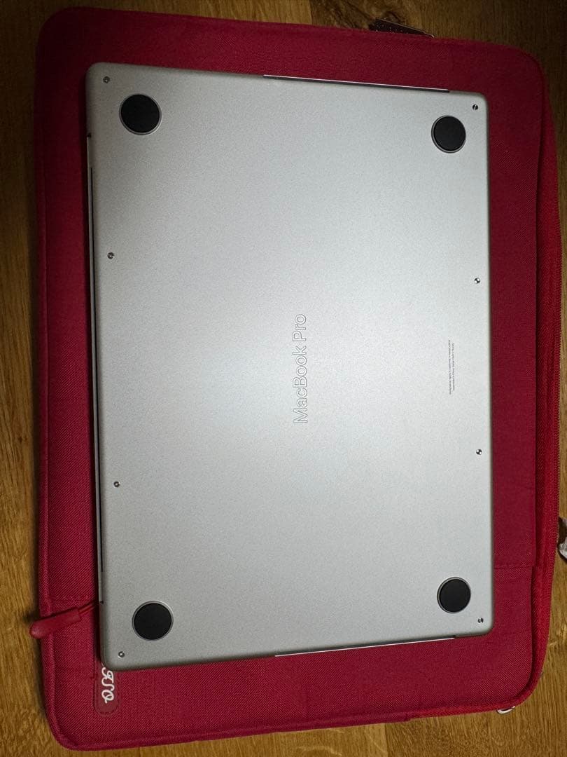 MacBook Pro 14インチ M3 / 512GB / USキーボード