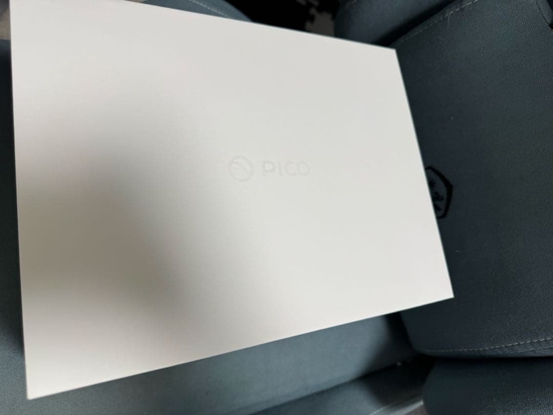 PICO4 ultra motion tracker + その他アクセサリー