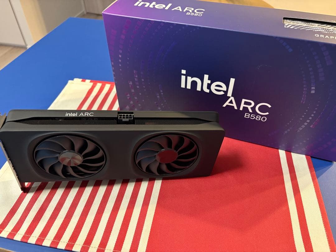 Intel ARC B580 グラフィックボード
