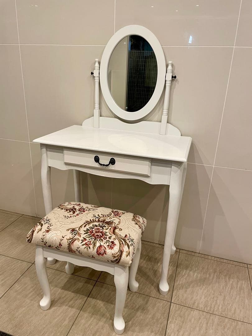 ホワイト ドレッサー ミラー付き　プリンセスドレッサー　猫脚　アンティーク