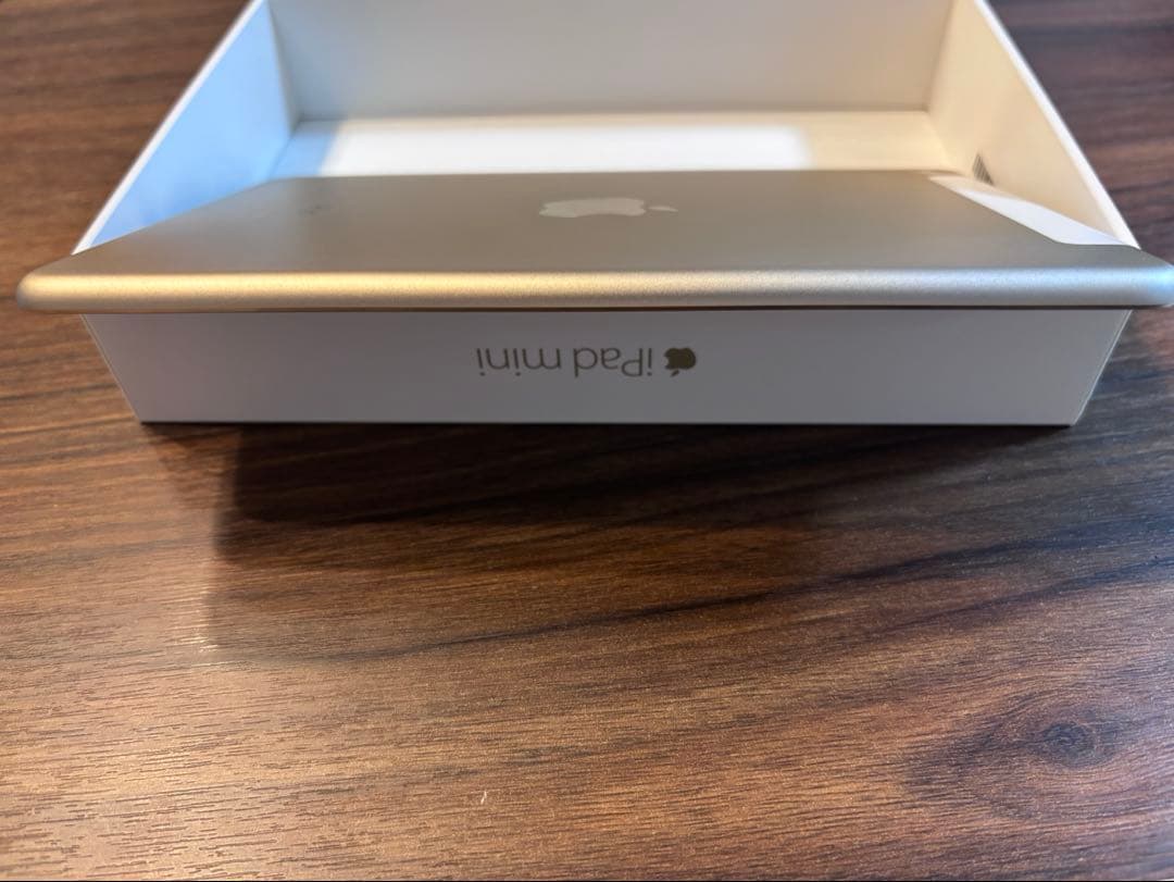 iPadmini4Wifi+Cellular128GB ゴールド　美品