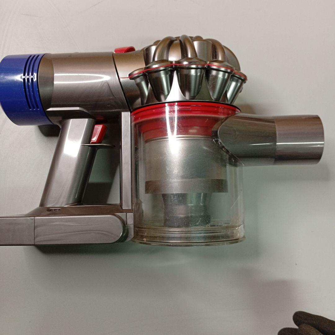 Dyson v8 fluffy sv10 スティッククリーナー 本体