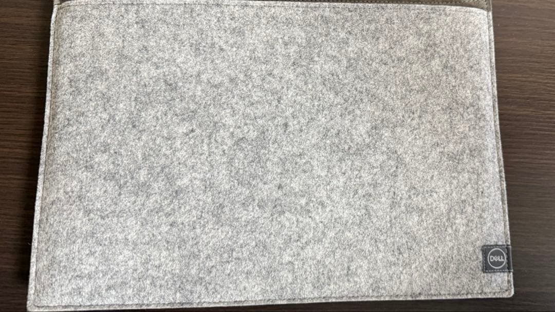 DELL ポータブルモニター P1424H