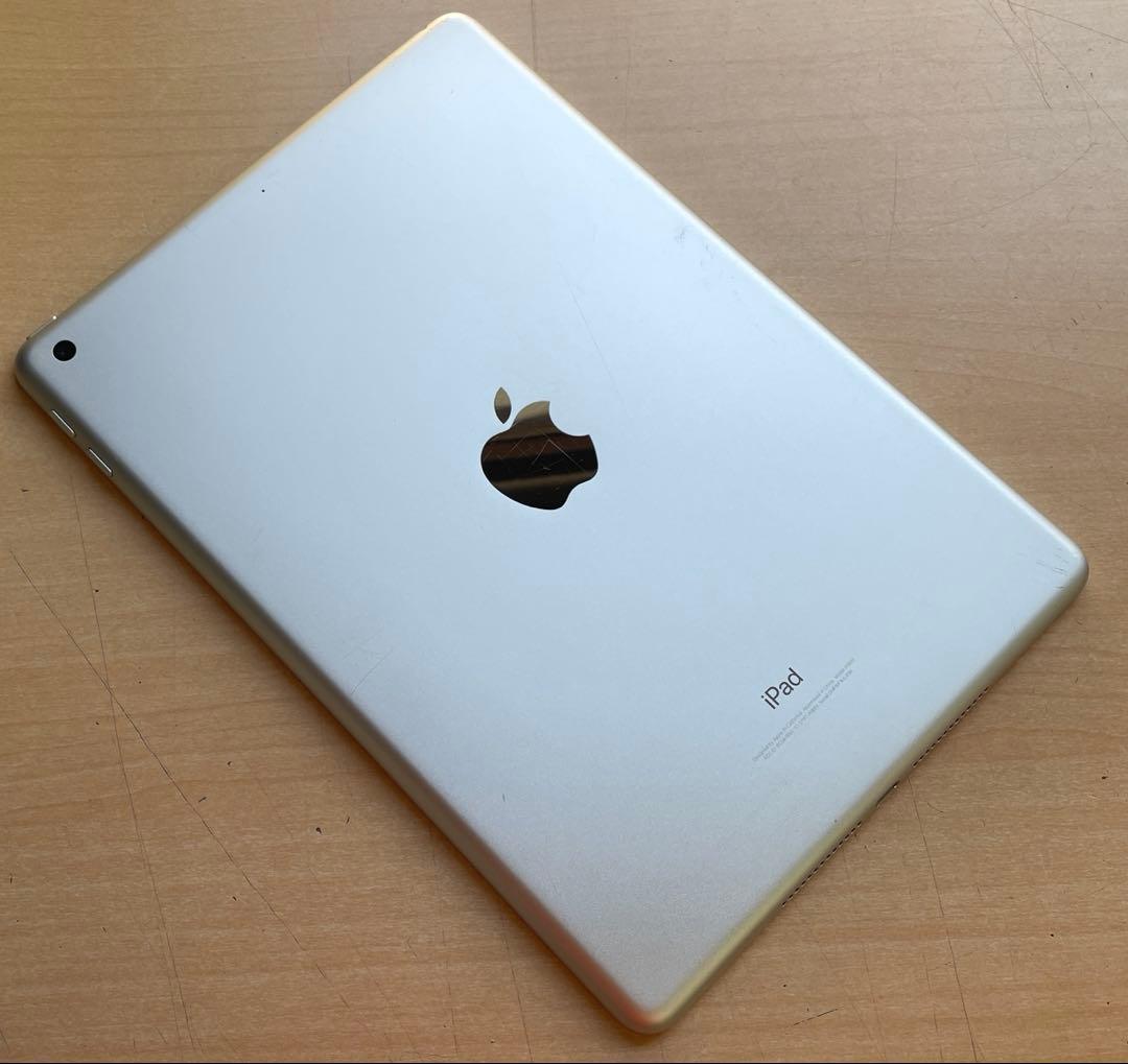 iPad 第6世代　A1893　Wi-Fiモデル　シルバー　32GB 美品　#8