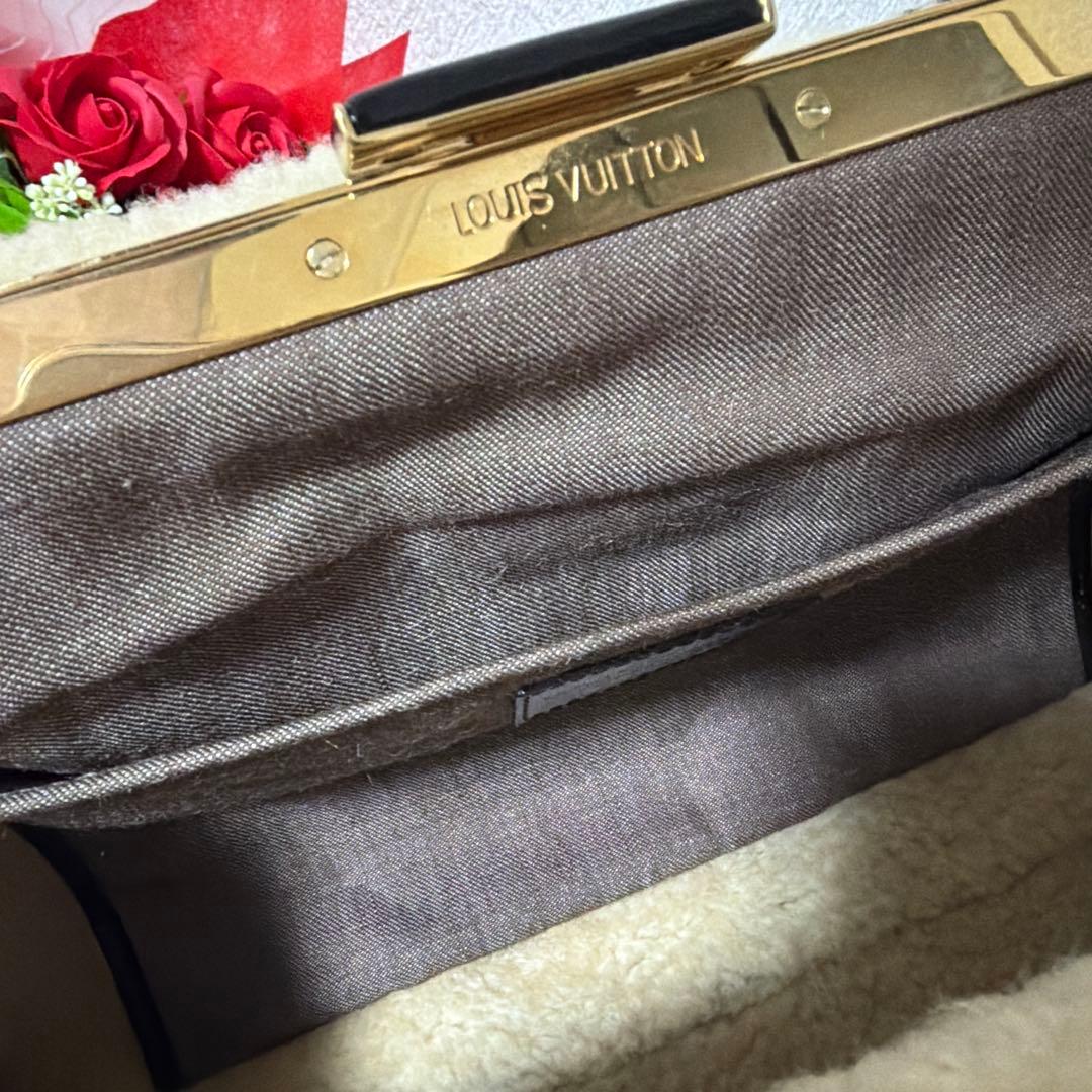 LOUIS VUITTON モノグラム シアリングストーム マロン ムートン