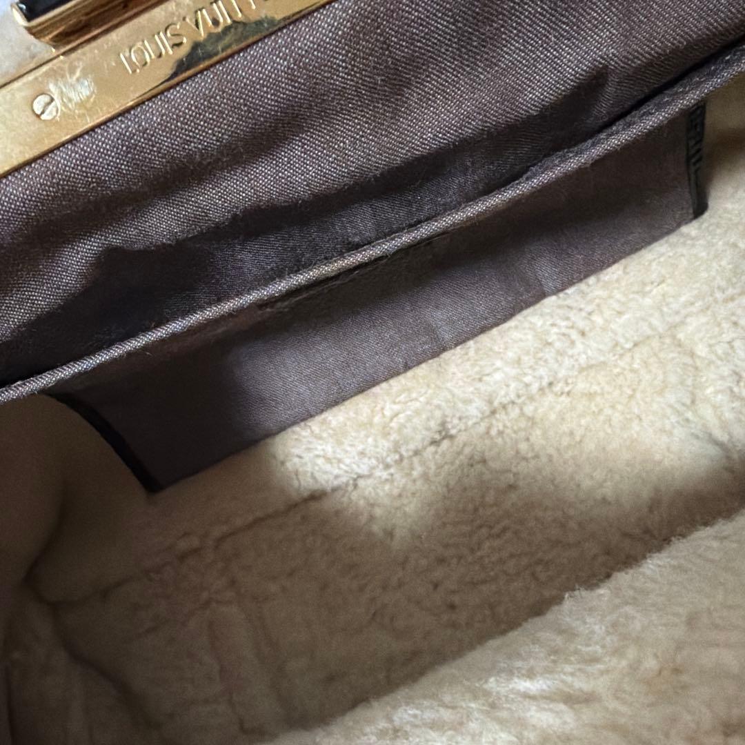 LOUIS VUITTON モノグラム シアリングストーム マロン ムートン