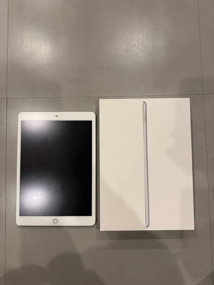 ipad 第7世代wifiモデルシルバー32GB