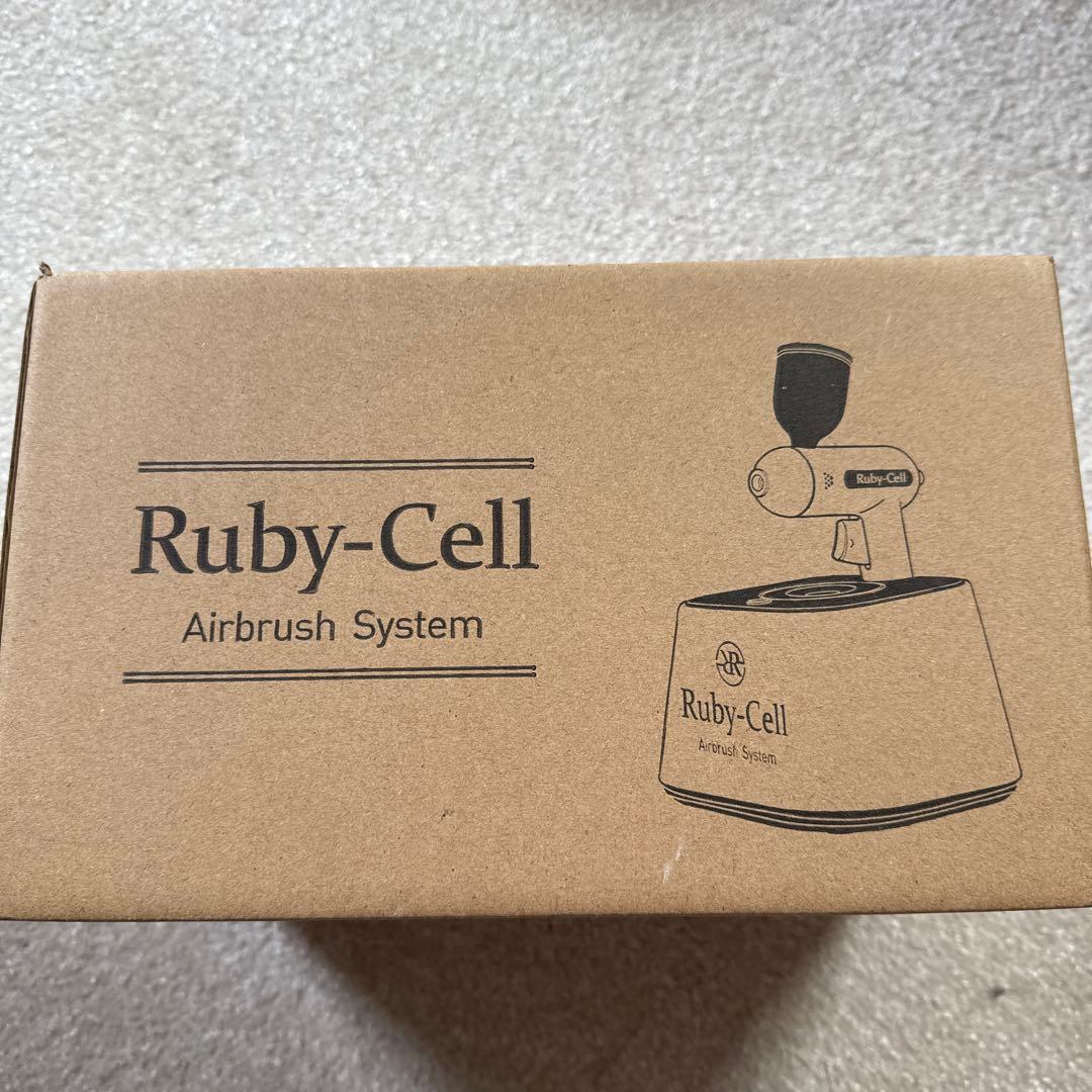 新品未使用Ruby-Cell 美顔器 収納ケース付き　梱包配送の状態