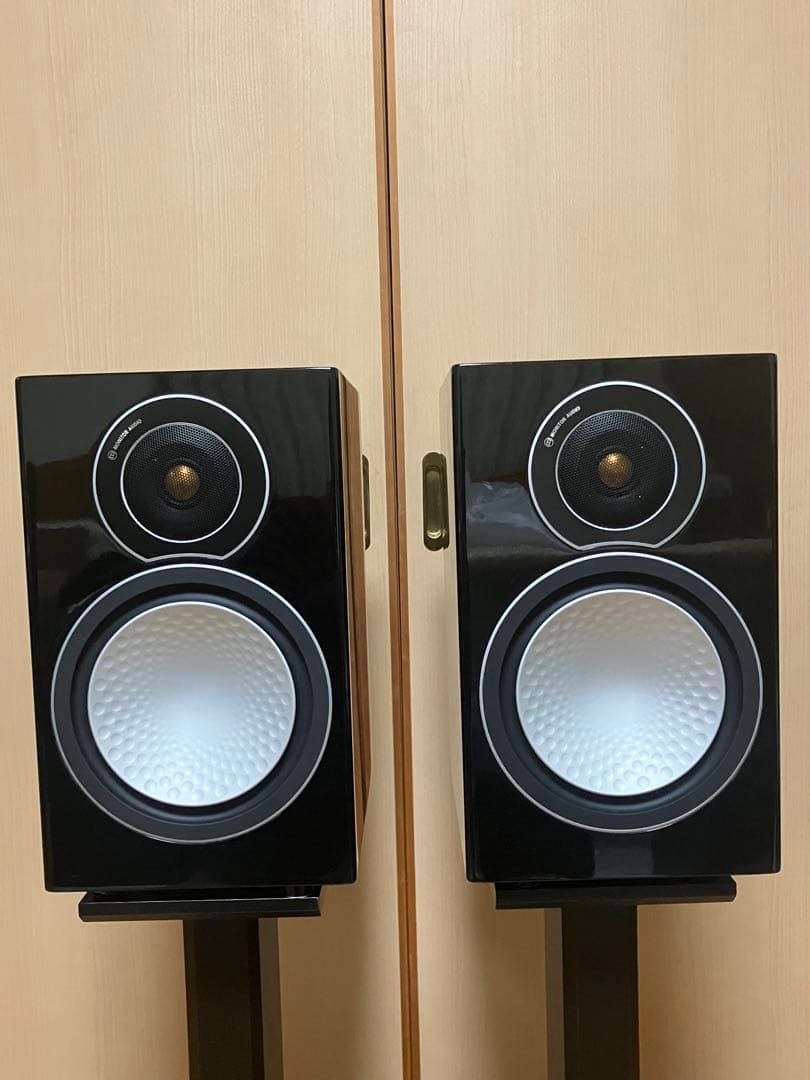 Monitor Audio Silver2 Gloss black ペア