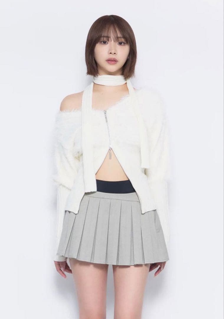 ザレッドスレッド　 S contrast zip knit アイボリー