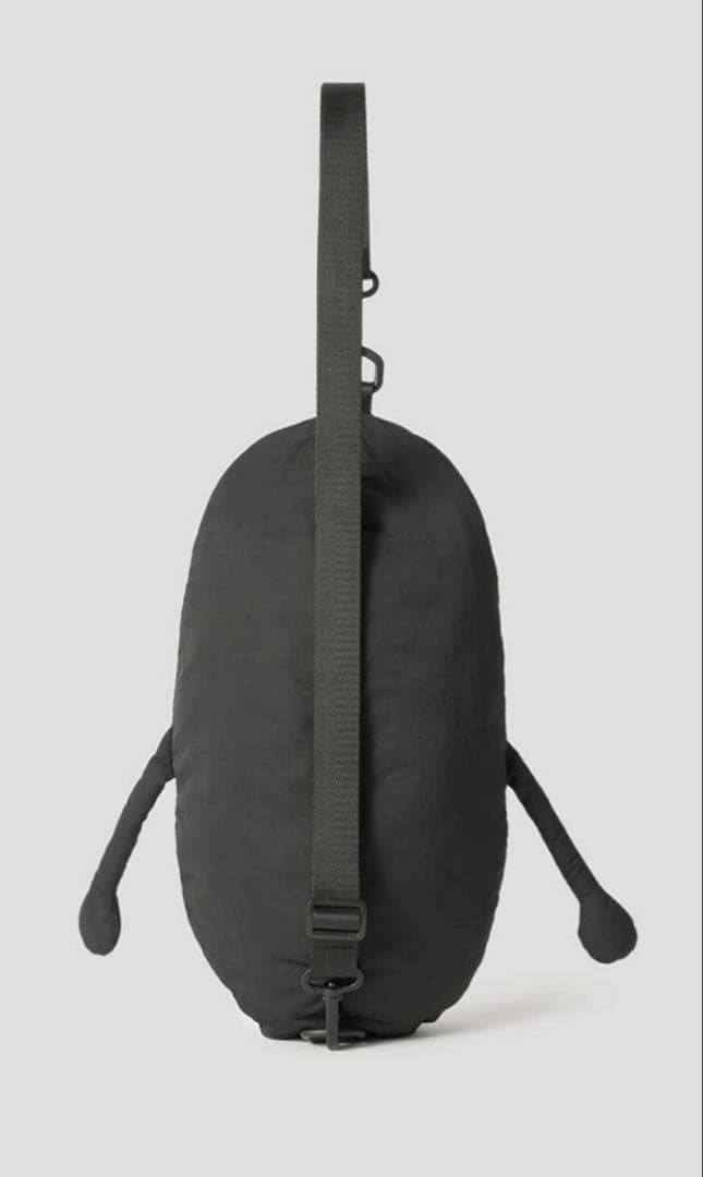 グラニフ　ビューティフルシャドウ　ぬいぐるみバッグ